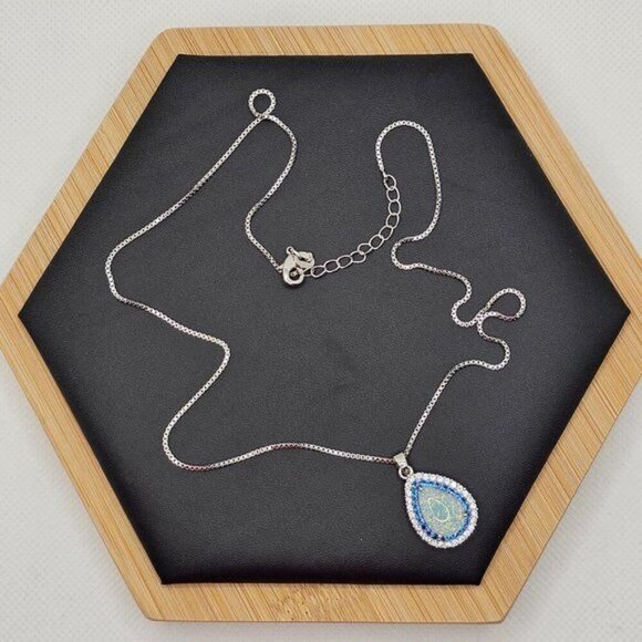 Simulated Opal Teardrop Pendant Necklace (NWOT) - Picture 2 of 6